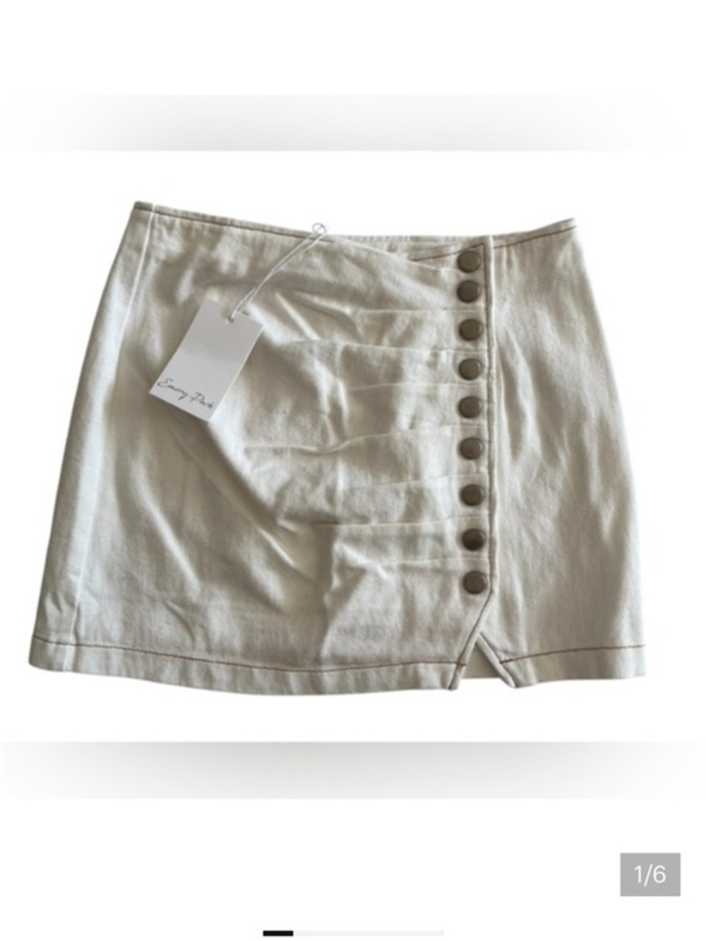 NWT Emory Park white Mini Skirt with Button Accents
